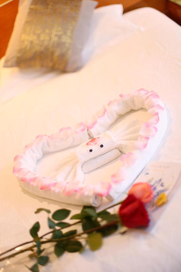 גואנגג'ואו Yihe Hotel Ouzhuang מראה חיצוני תמונה