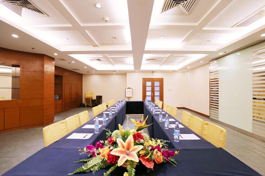 גואנגג'ואו Yihe Hotel Ouzhuang מראה חיצוני תמונה