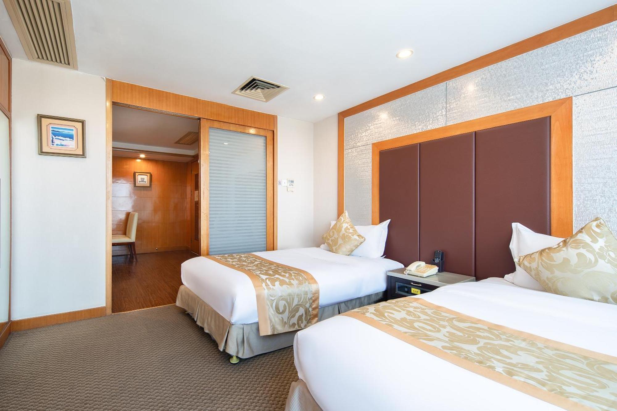 גואנגג'ואו Yihe Hotel Ouzhuang מראה חיצוני תמונה